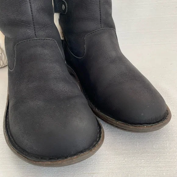 UGG Akadia Black Suede Leather Sherpa Lined Boots Women's 8 - Picture 5 of 15
